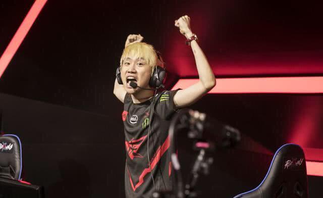 正如诺维茨 正如诺维茨