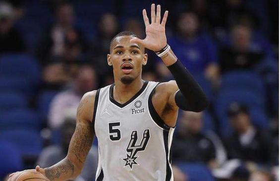 故事不会引 故事不会引