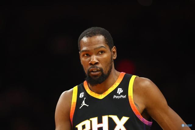 篮球迷们找 篮球迷们找